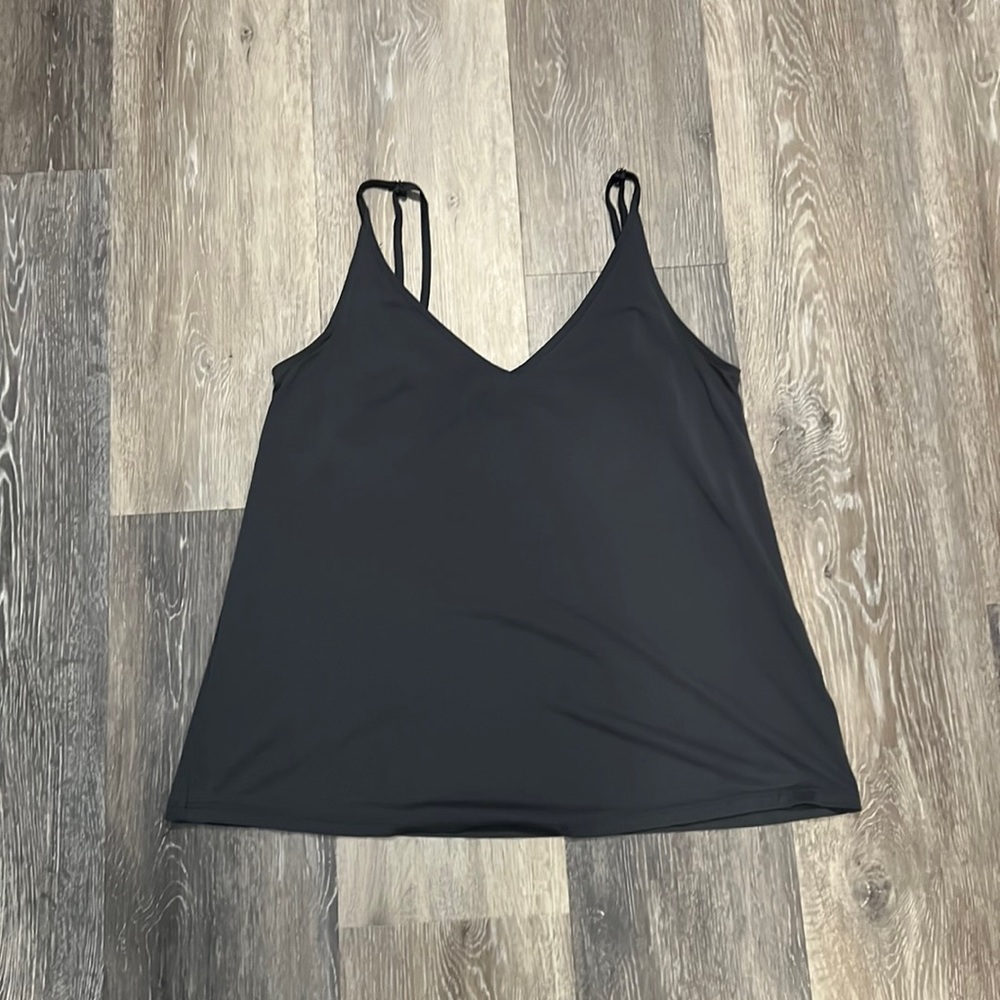 Flowy Tank